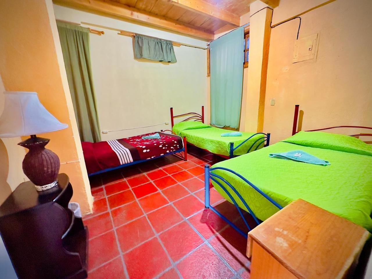 Hostal Dulces Sueños Panajachel Exterior foto